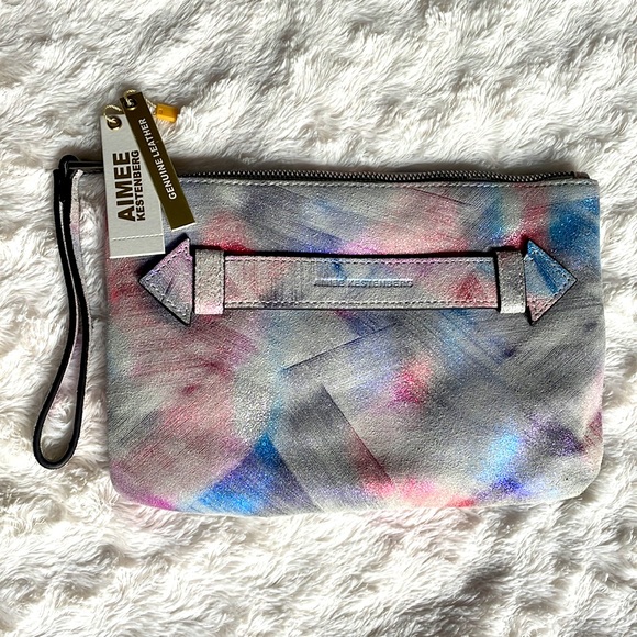 NWT Genuine Leather Aimee Kestenberg Wristlet - Picture 2 of 9